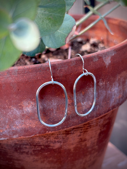Oval Hoops